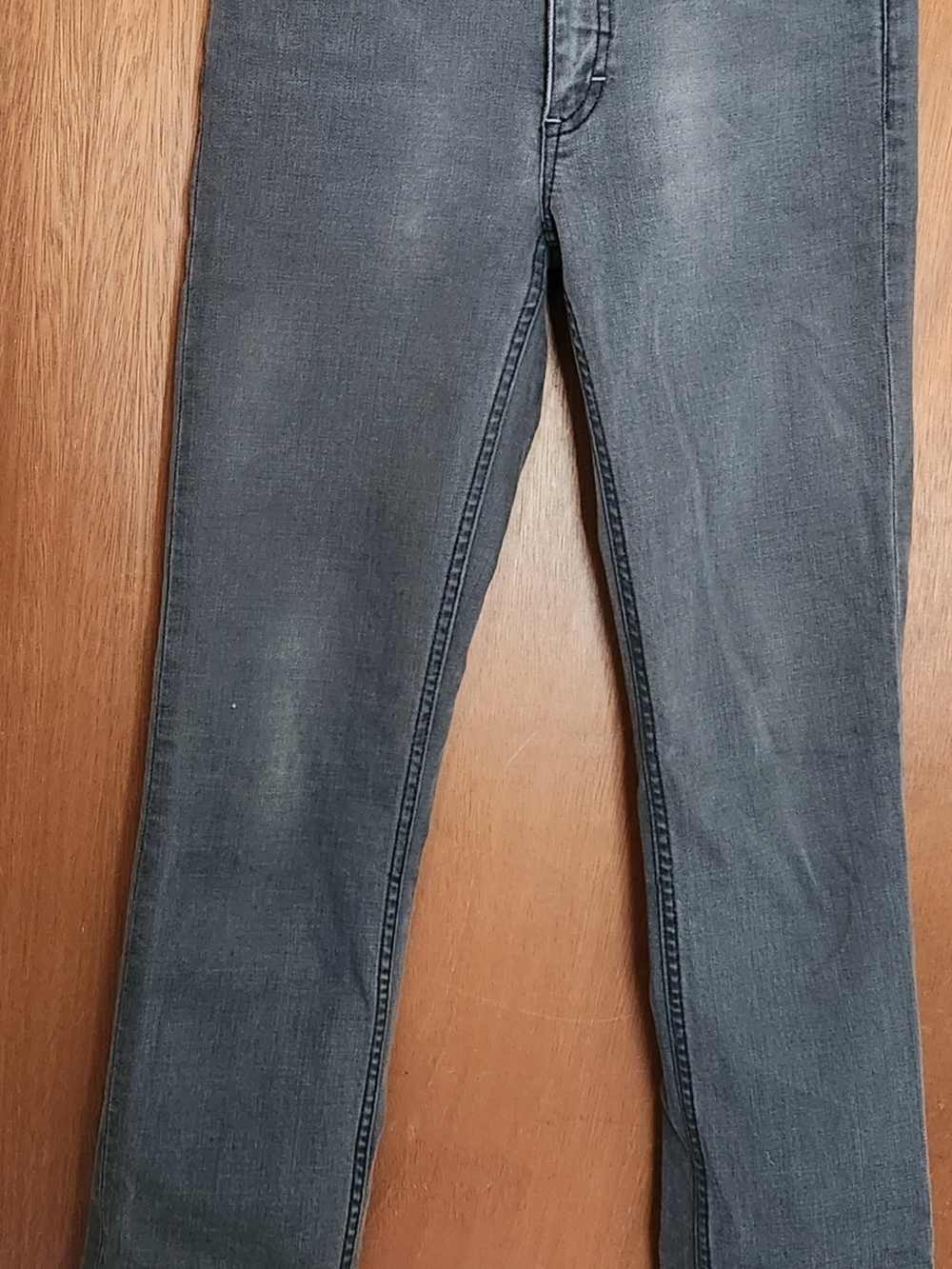 Acne Women's Gray Slim Jeans W27/L 32 Inches Slim Fit Whiskers
